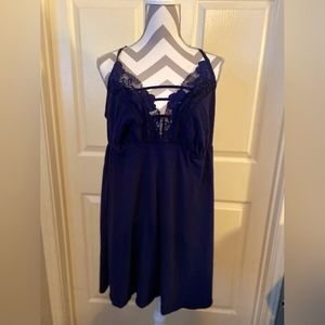Dark blue plus size 14/16 lace trim nightgown
